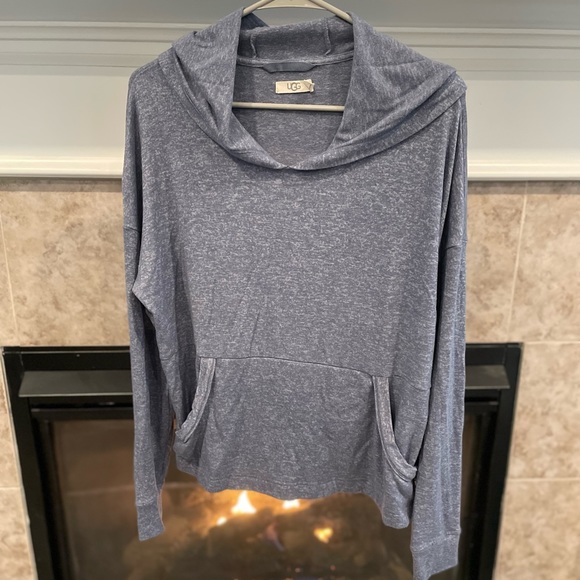 UGG hoodie - Picture 1 of 3